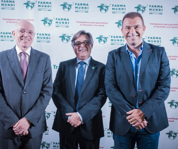 El presidente de Apotecaris Solidaris, Mateu Tous, y el director técnico de la ONG, Joan Albert Segura.