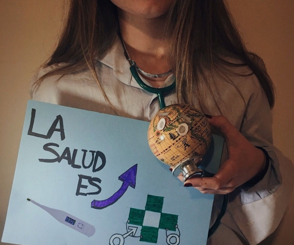 La salud debería de ser universal para todo el mundo, independientemente del sexo, origen étnico, religión y/o nivel de ingresos. Aunque la realidad muestra lo contrario, ya que la OMS y el Banco Mundial afirman que hay más de 400 millones de personas en países de renta media que no tienen acceso a algún servicio de salud esencial.  Tamara Mª Vega Sierra, 6 de abril de 2018, Pola de Siero, Asturias.