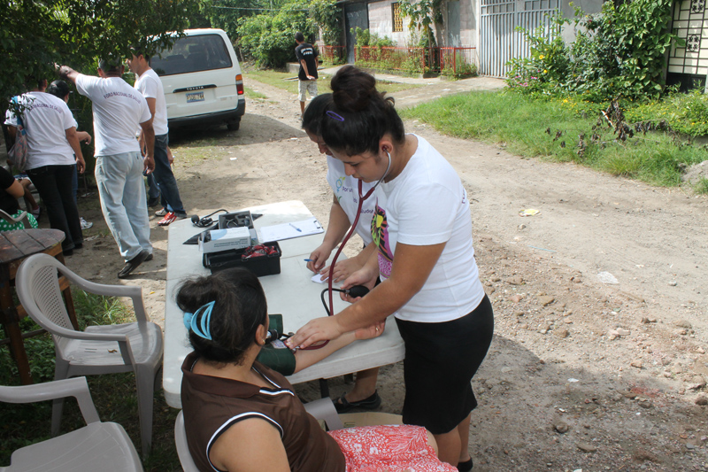 Farmamundi mantiene en la actualidad siete proyectos y un convenio en marcha en El Salvador con varias asociaciones locales centrados en la prevención y atención de la violencia contra la mujer,