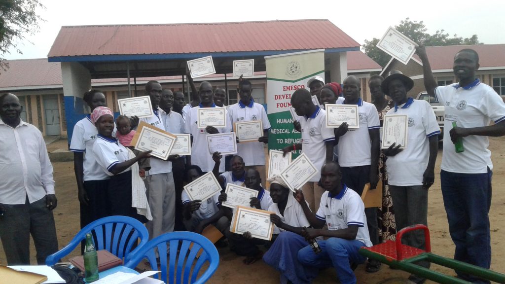 Entrega de diplomas formación Uganda