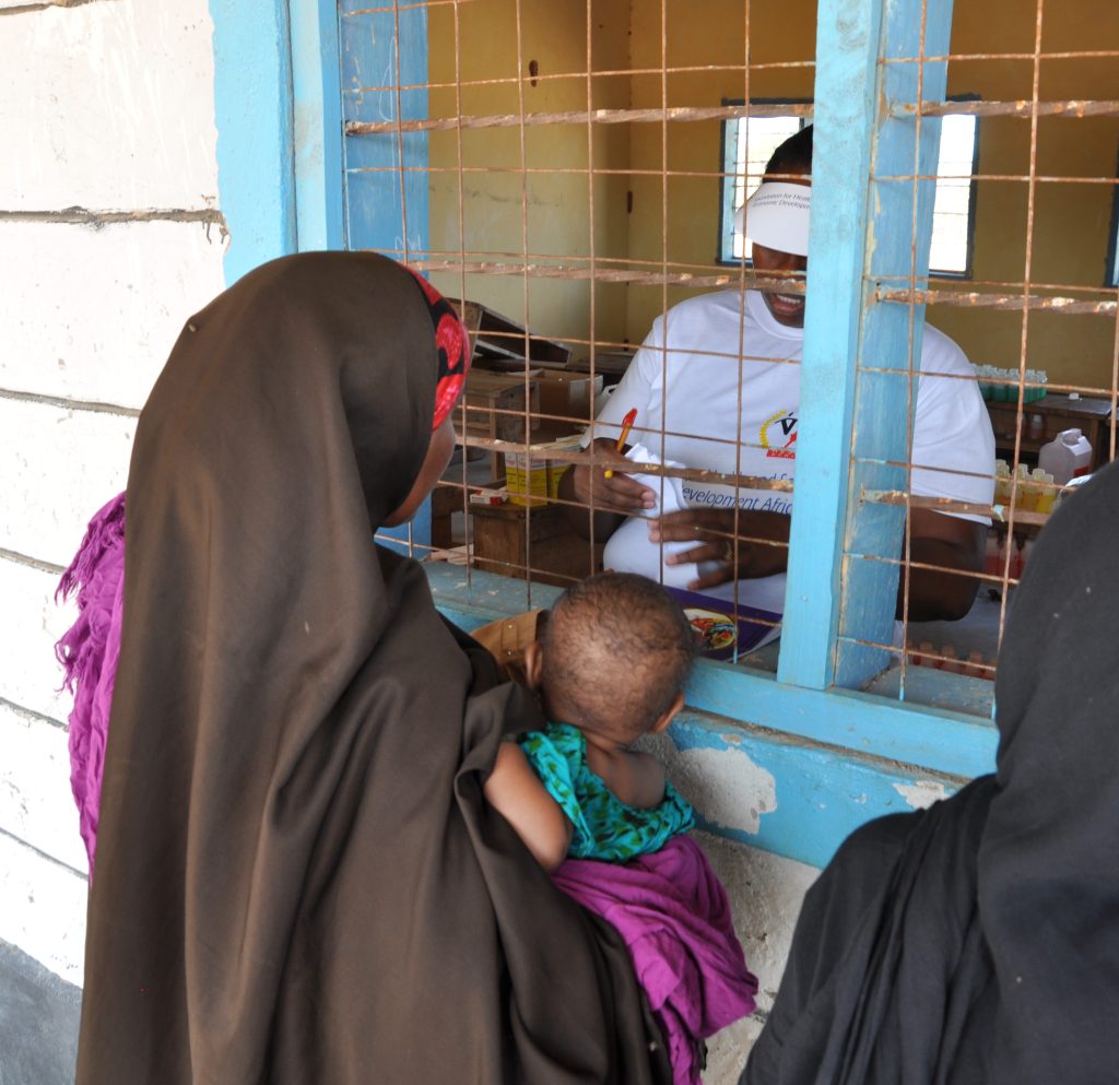 atención sanitaria Kenia vacunas