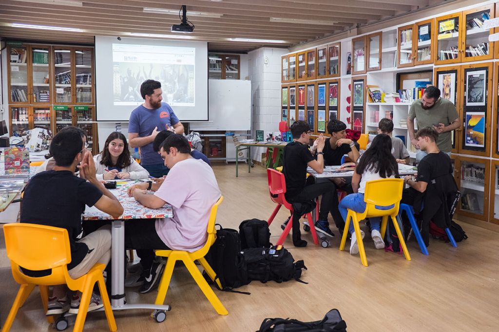 La juventud andaluza elige a sus referentes LGTBIQ+ en el proyecto Aulas por la Diversidad