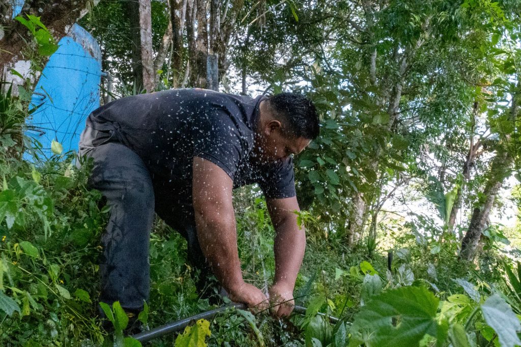 Acceso al agua en El Salvador - Farmamundi